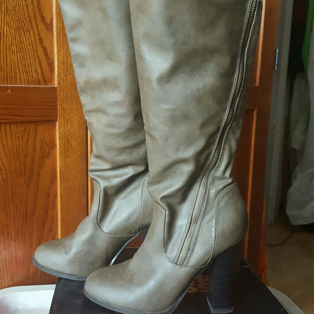 Charlotte Russe boots